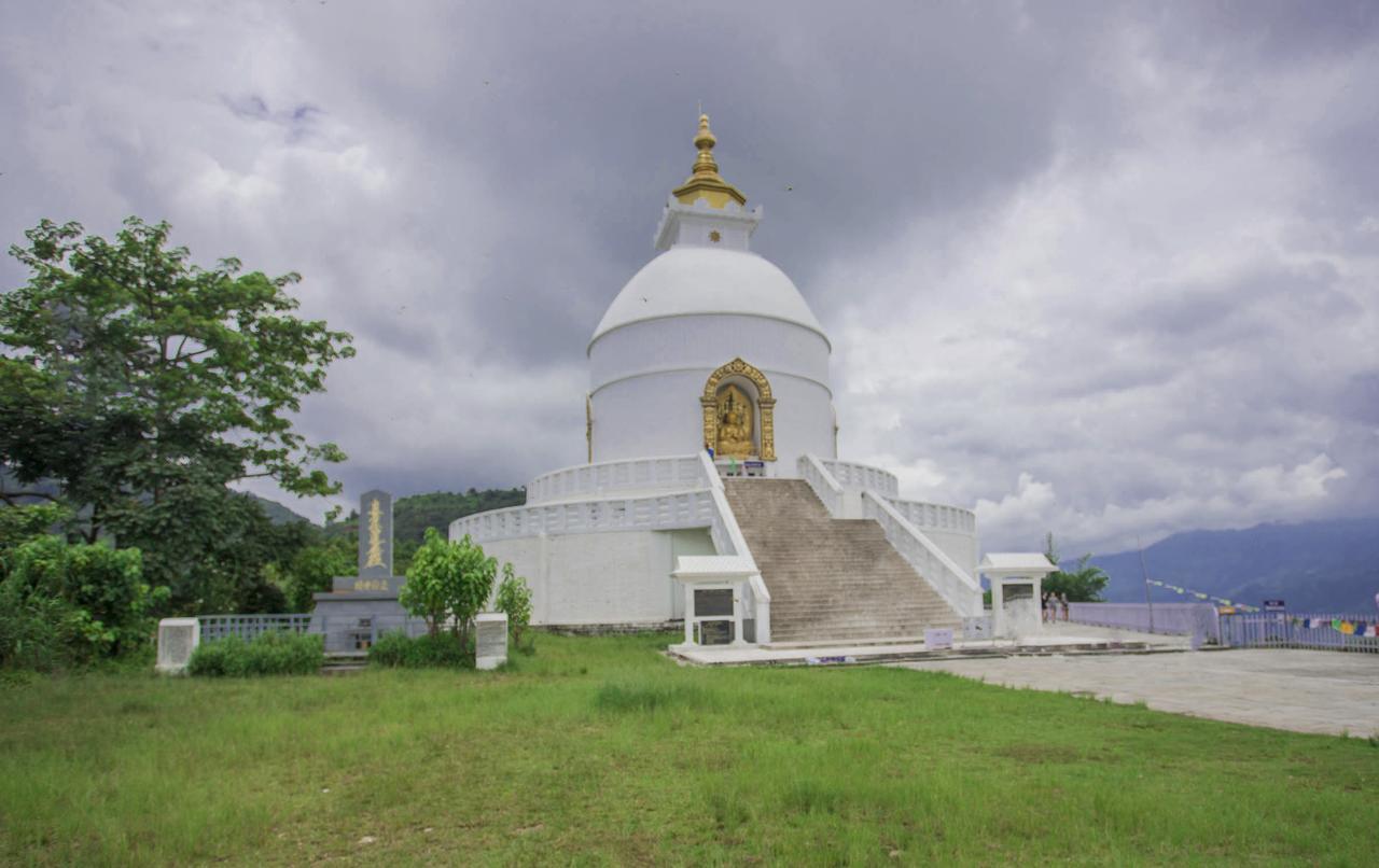 Hotel Romantica Pokhara Extérieur photo