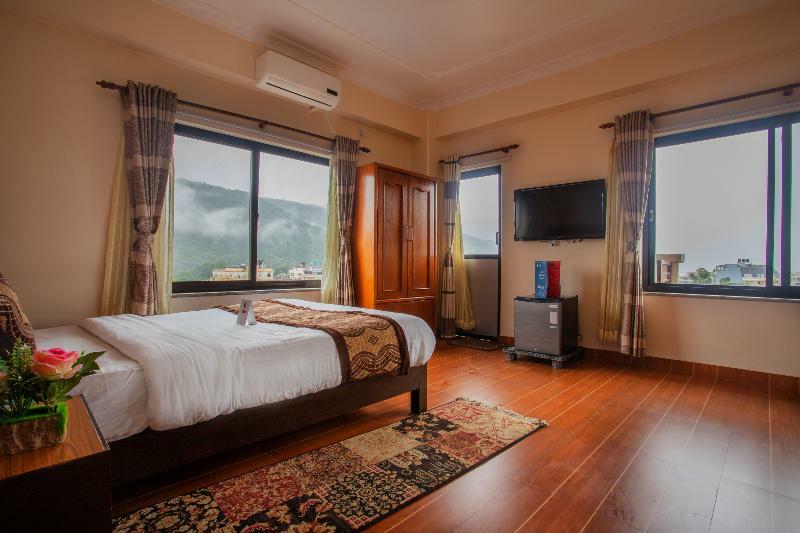 Hotel Romantica Pokhara Extérieur photo