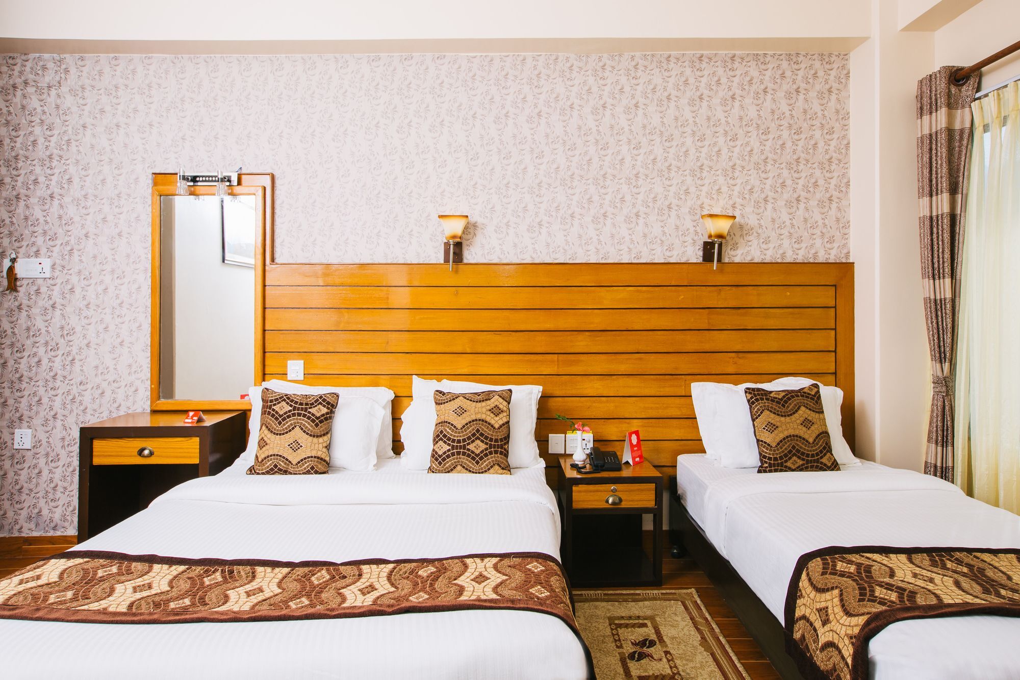 Hotel Romantica Pokhara Extérieur photo