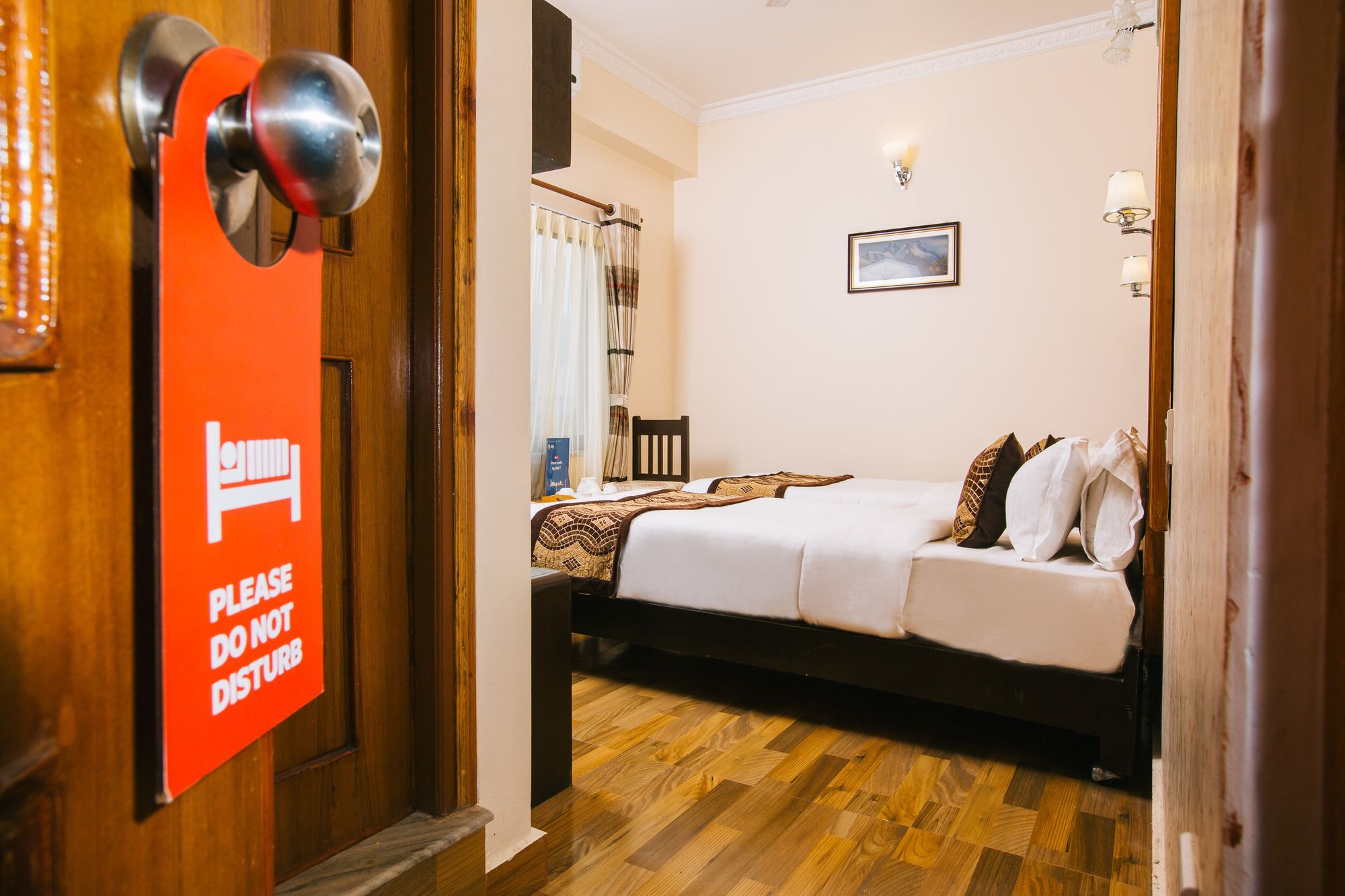 Hotel Romantica Pokhara Extérieur photo