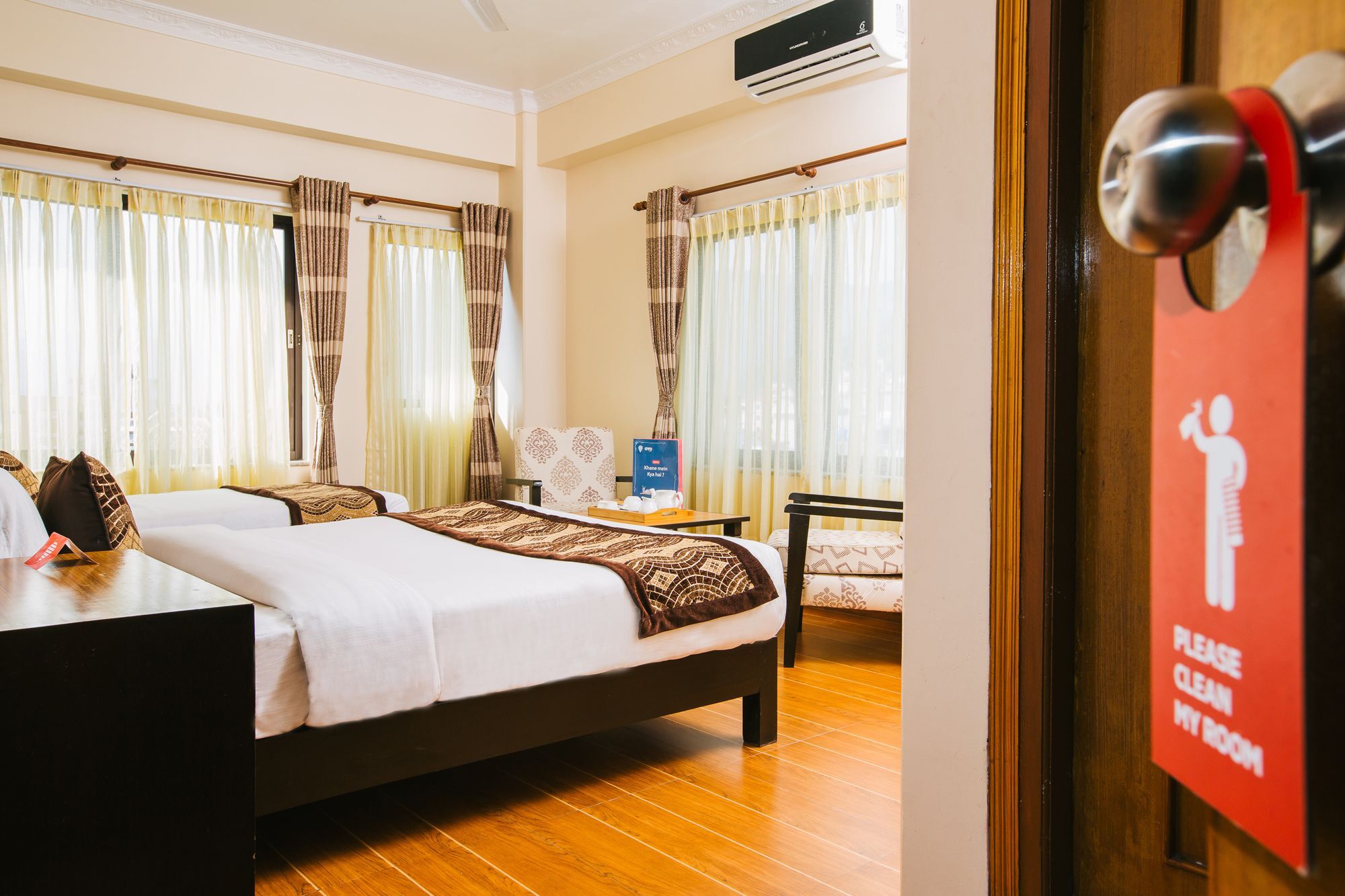 Hotel Romantica Pokhara Extérieur photo