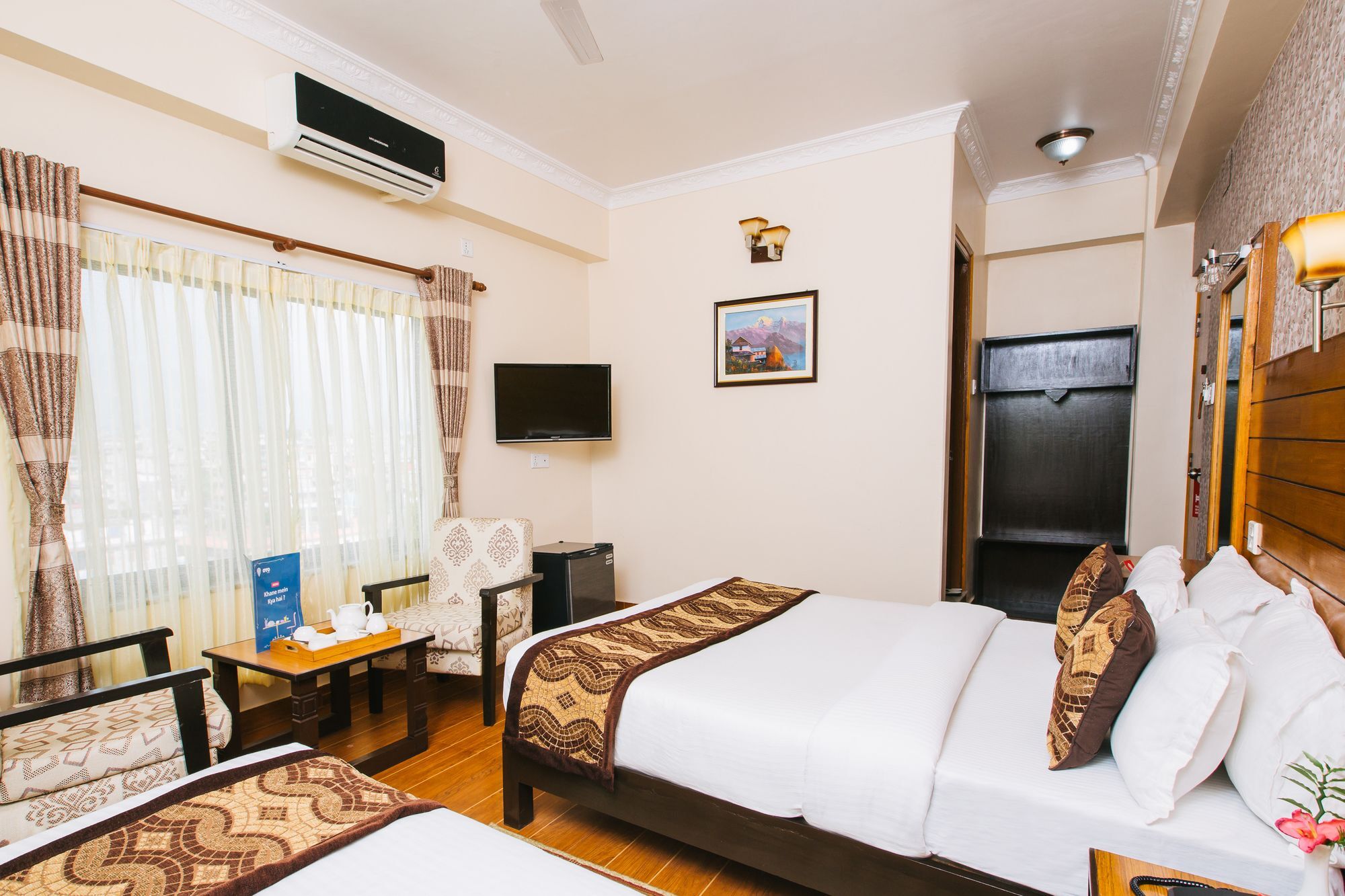 Hotel Romantica Pokhara Extérieur photo